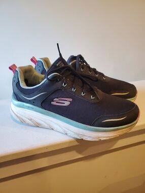 Skechers D’Lux Walker Men’s 10 Wide Black Comfort Walking Shoes Memory Foam